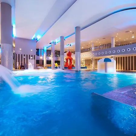 Vaacationclub - Aquamarina Apartament A-35 * 슈비노우이스쳬