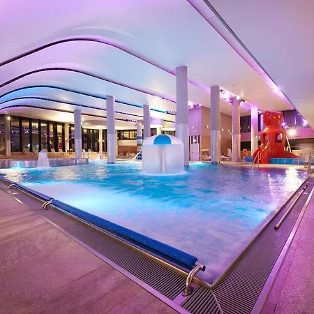 Vaacationclub - Aquamarina Apartament A-35 * 슈비노우이스쳬